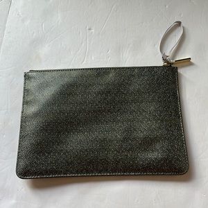 Katie Loxton live to dream clutch